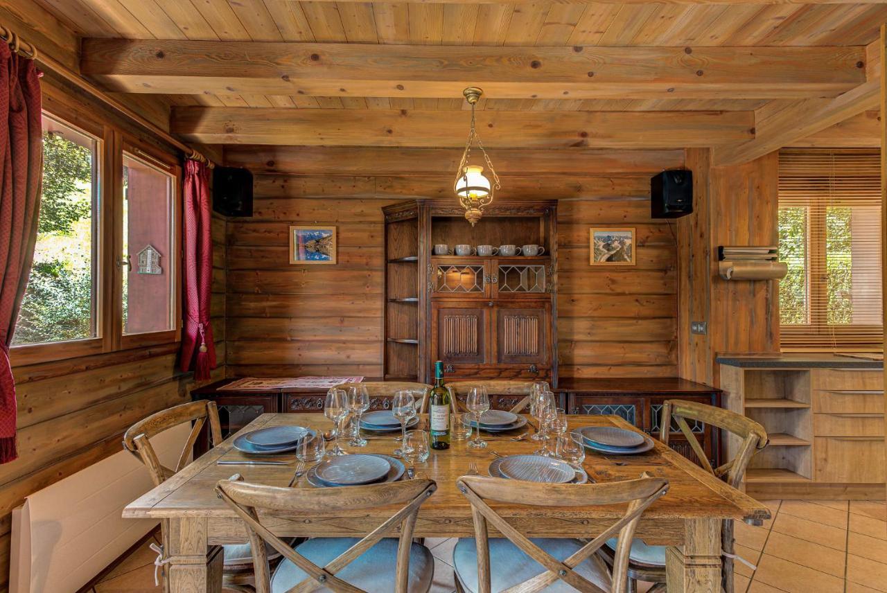 Chalet Blackbushe - Traditional Chalet - Alpes Travel - Sleeps 4-6 Les Houches Eksteriør bilde